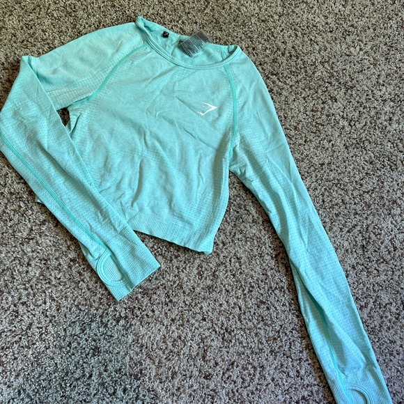 Gym shark long sleeved crop top - Picture 1 of 3